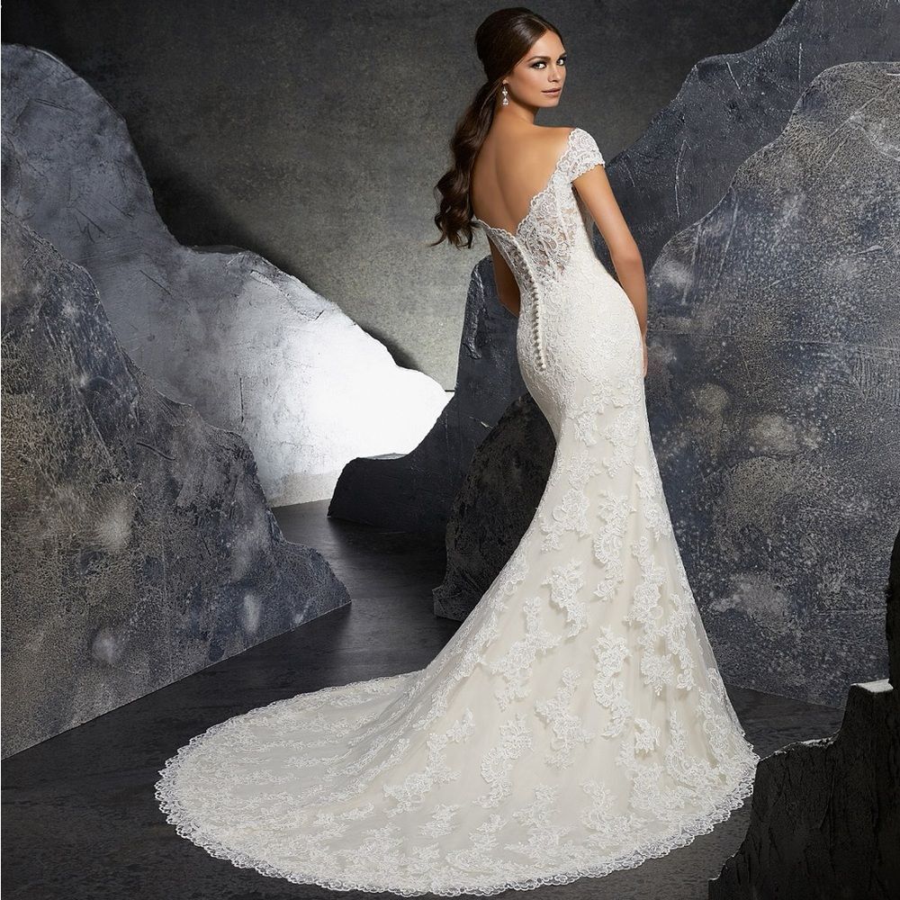 Mori Lee | 4 | Kindsry Off-Shoulder Lace Bridal Gown in Cream